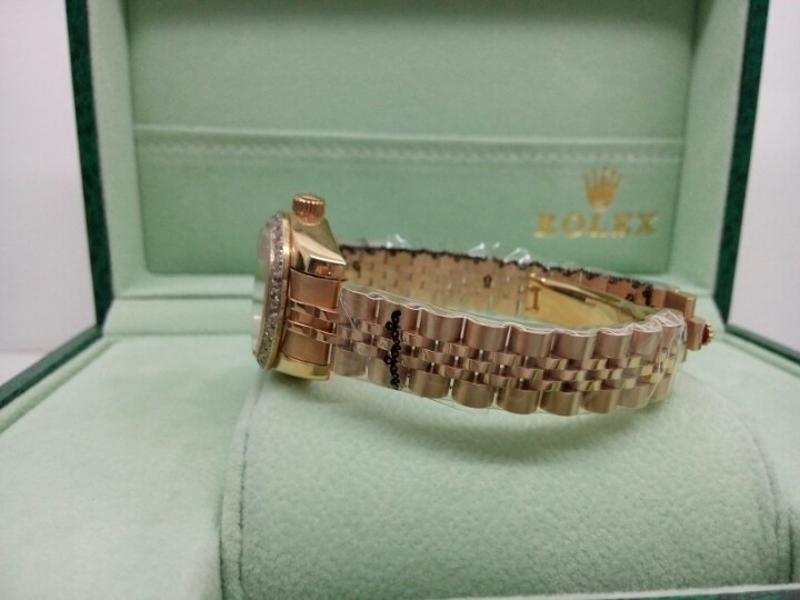 Đồng hồ Rolex nữ RL01 dây kim loại, mạ vàng PVD