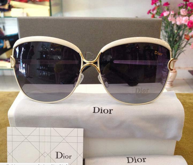 Bảng giá kính không có khung Dior